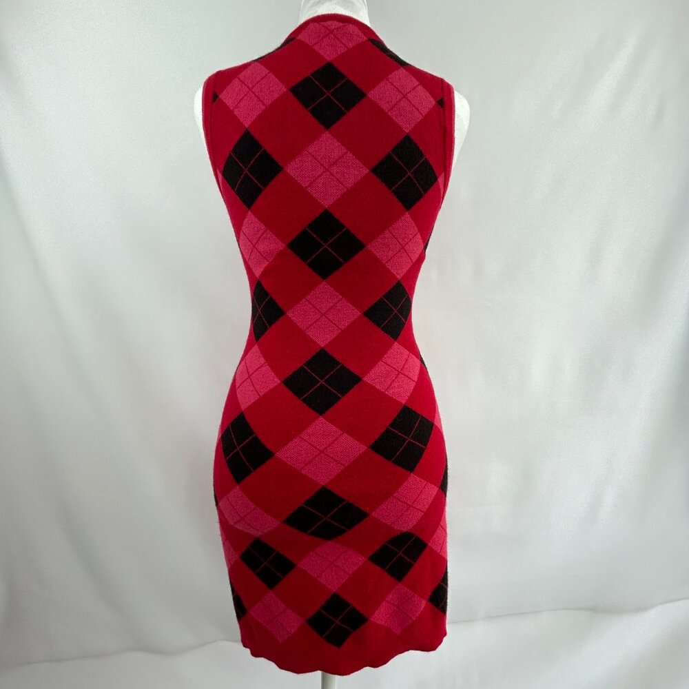 Sleeveless Red Argyle Knit Dress - Picture 6 of 12